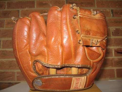 Bill Gardner Hutch 30 Back